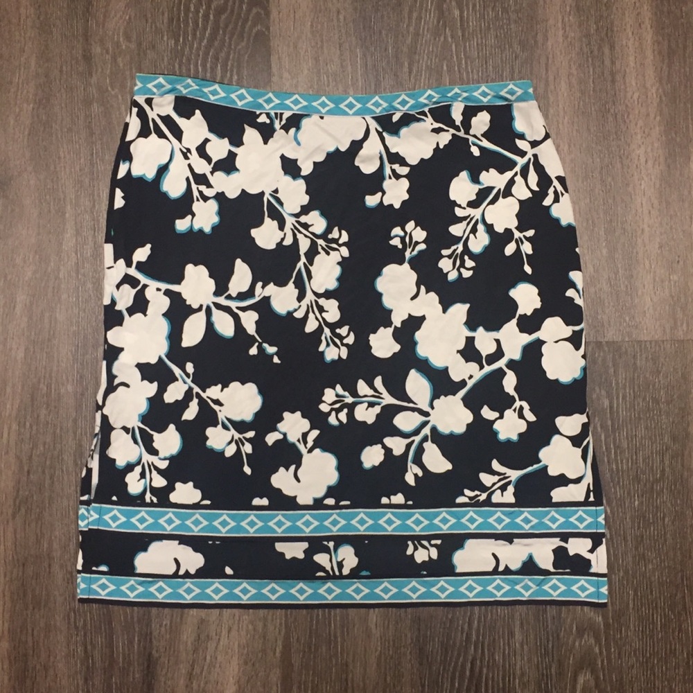 SOLD! Floral BCBG Maxazaria stretchy skirt
